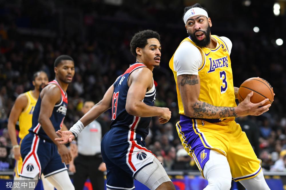 表现却是以 表现却是以